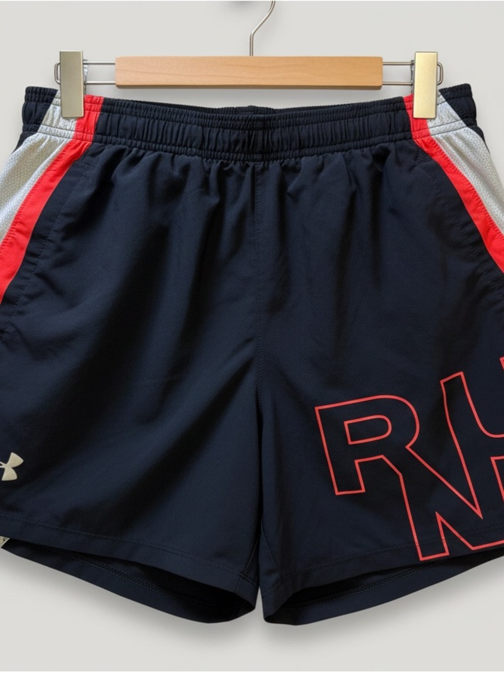 Under Armour HeatGear Athletic Shorts Men’s Large Navy Red Training